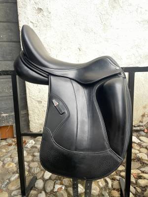 Sella da dressage Equipe  17.5