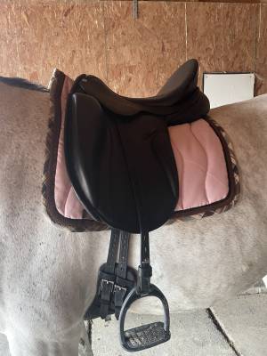 Sella da dressage   17.5