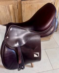 Sella da salto ostacoli Childeric  17