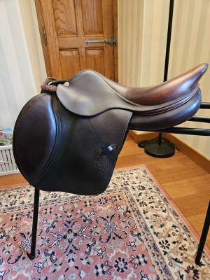 Sella da salto ostacoli CWD  17