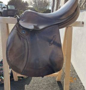 Sella da salto ostacoli Stubben  17.5