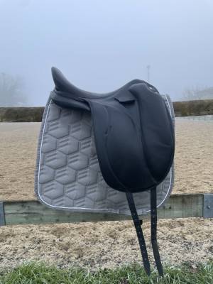 Sella da dressage Devoucoux  18