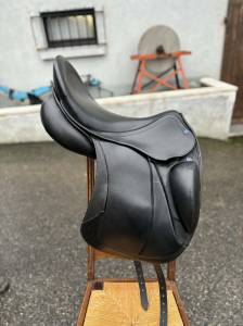 Sella da dressage Stubben Centurion II 18