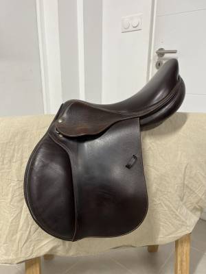 Sella da salto ostacoli Devoucoux Biarritz 17.5