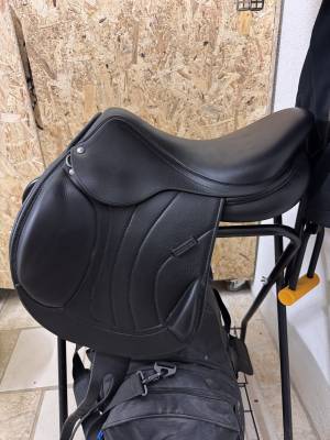 Sella da salto ostacoli Altair  17.5