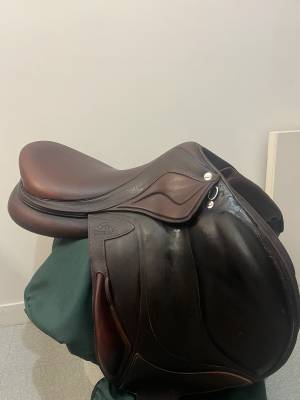 Sella da salto ostacoli Devoucoux  17.5