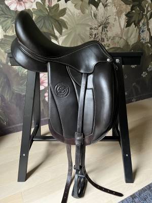 Sella da dressage Forestier  17.5
