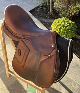 Sella da salto ostacoli Renaissance M 18