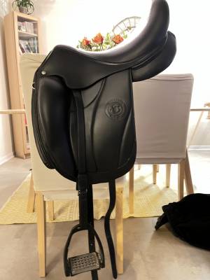 Sella da dressage Forestier  17.5