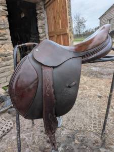 Sella da salto ostacoli CWD  17