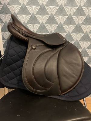 Sella da salto ostacoli Antarès  17.5