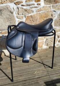 Sella da cross Ikonic  17.5