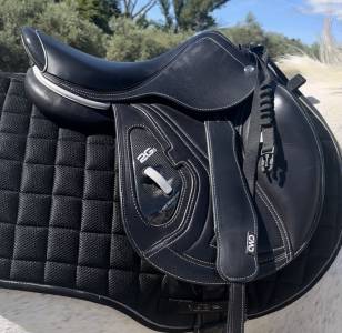 Sella da salto ostacoli CWD Se28 16.5