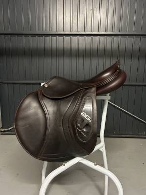 Sella da salto ostacoli CWD  17