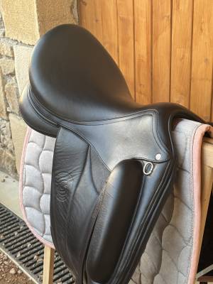 Sella da dressage Forestier  18
