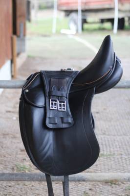 Sella da dressage Childeric  18