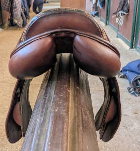 Sella Acavallo da salto taglia 17.5