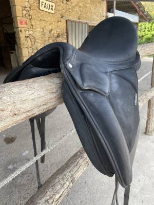 Sella da dressage Wintec  17.5
