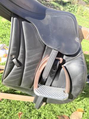 Sella equipe carbon ek-26