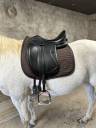 Sella da dressage Ikonic Dressage Light 17.5" - 2023