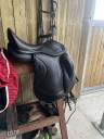 Sella da dressage Ikonic  17" - 2022