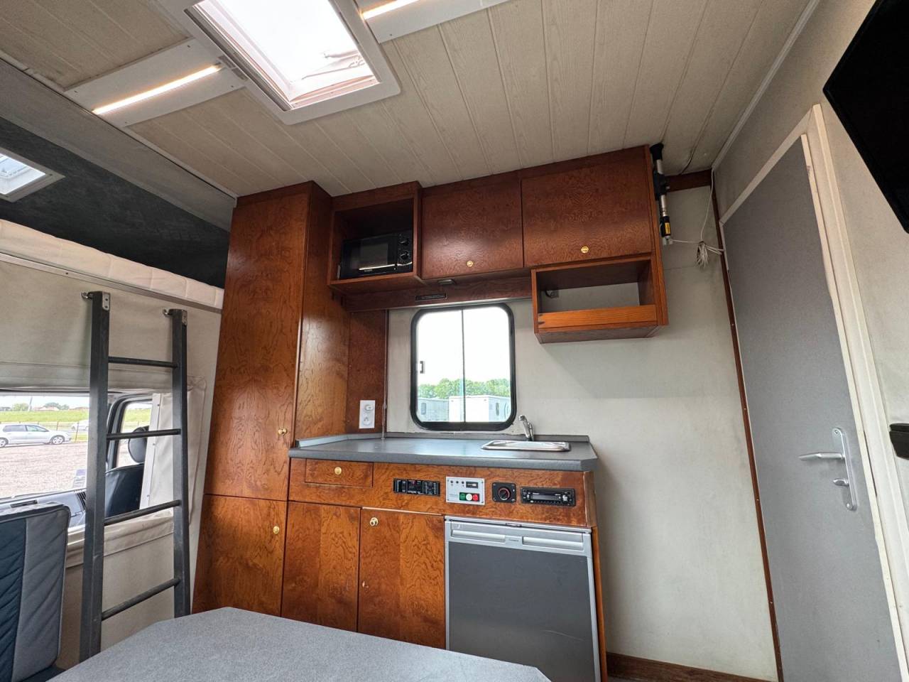 Camion per Cavalli Mercedes 15.280 2000 Occasione