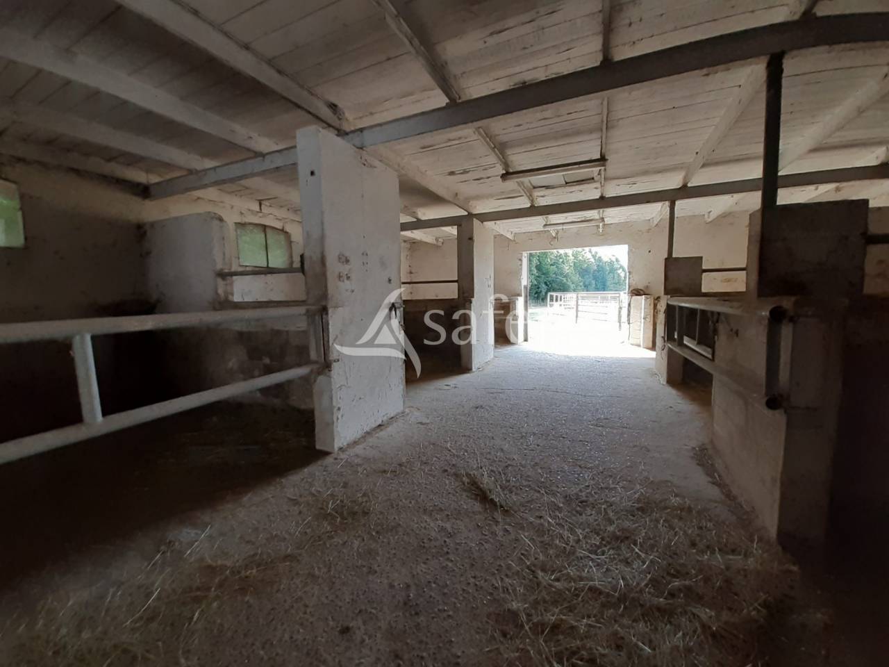 Propriet&agrave; equestre In vendita Sarthe