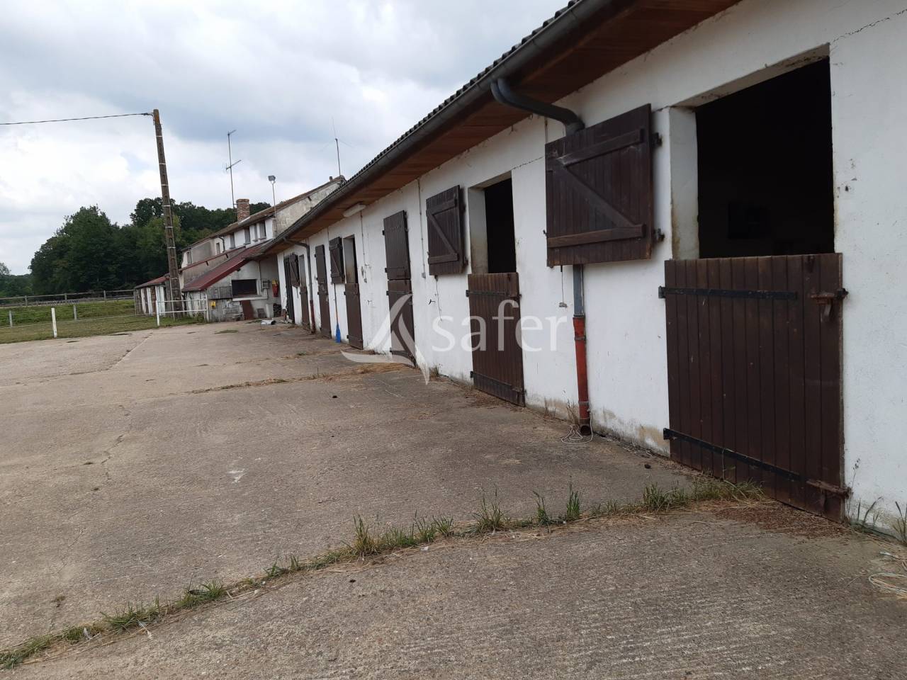 Propriet&agrave; equestre In vendita Sarthe
