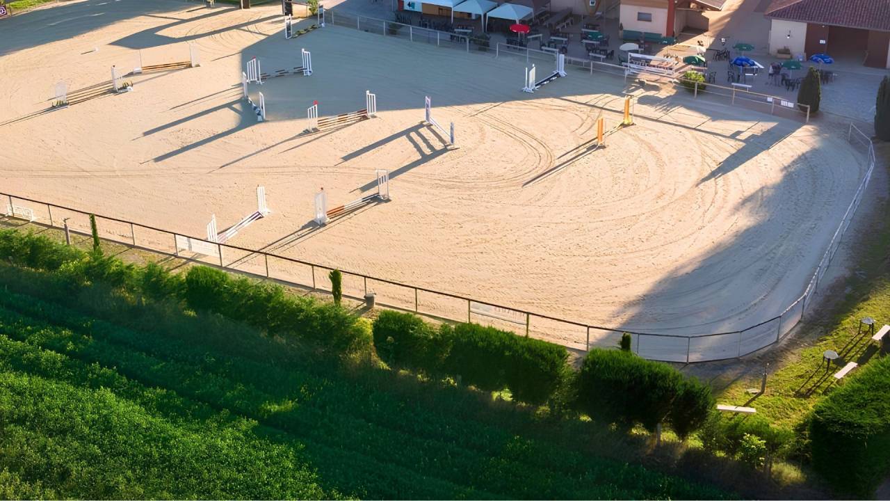 Propriet&agrave; equestre In vendita tarn