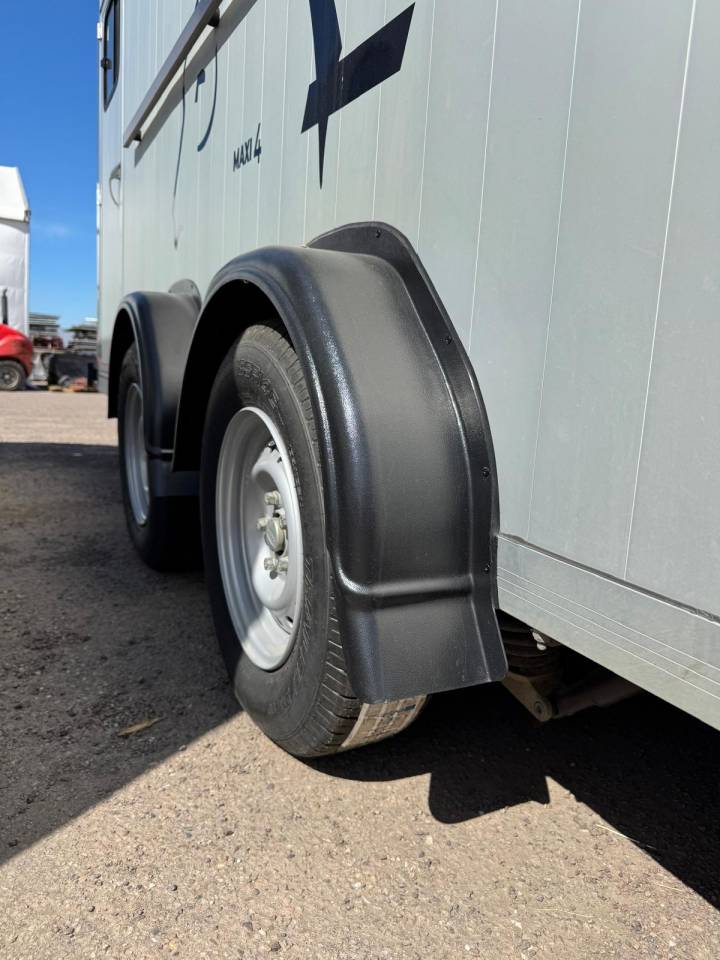 Trailer Cheval Libert&eacute; MAXI 4  4 Cavalli 2024 Occasione