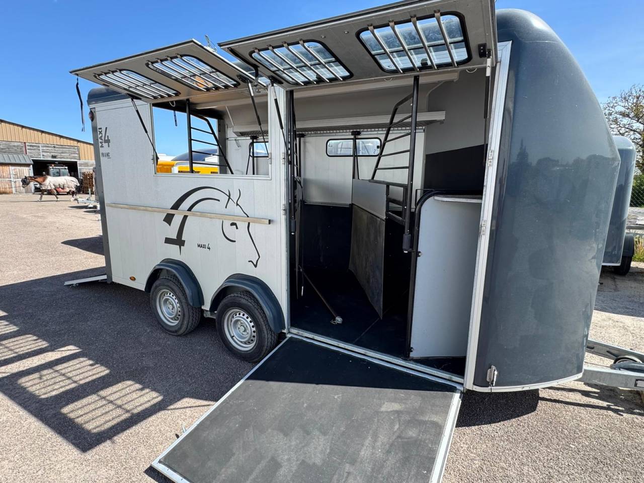 Trailer Cheval Libert&eacute; MAXI 4  4 Cavalli 2023 Occasione