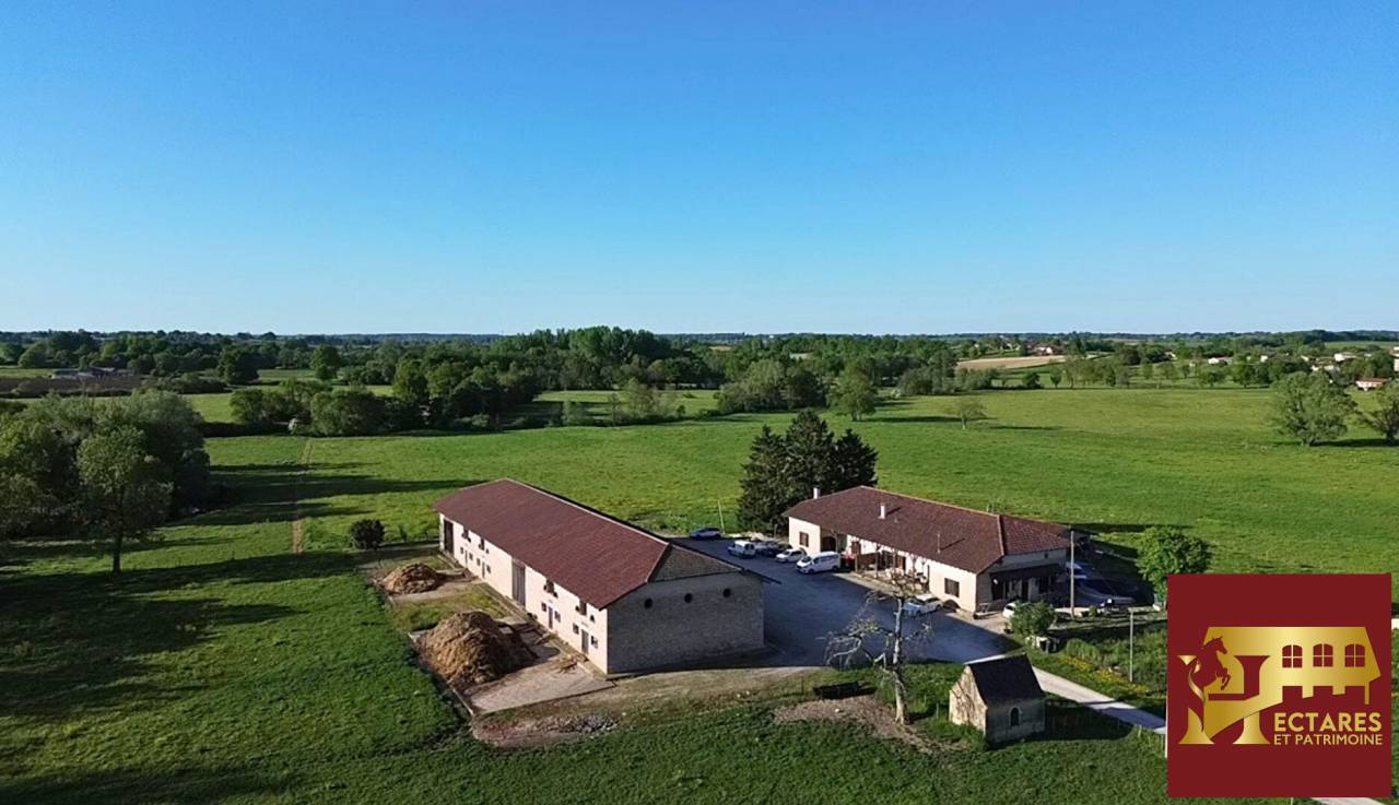 Alloggio equestre In vendita Ain