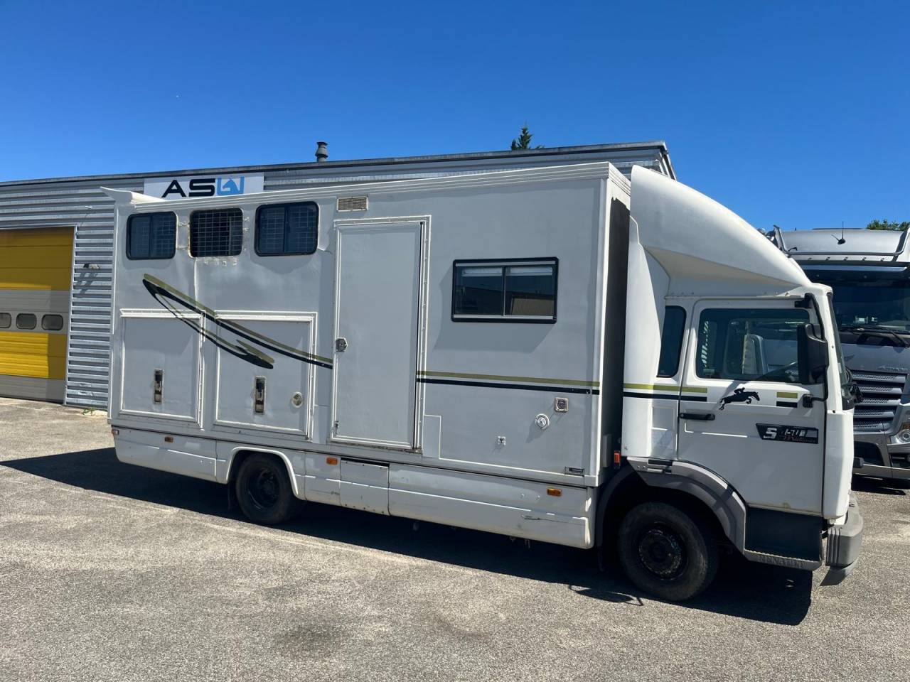Camion per Cavalli Renault S150 Midliner 1995 Occasione