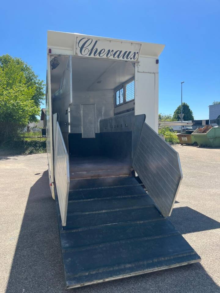 Camion per Cavalli Renault S150 Midliner 1995 Occasione