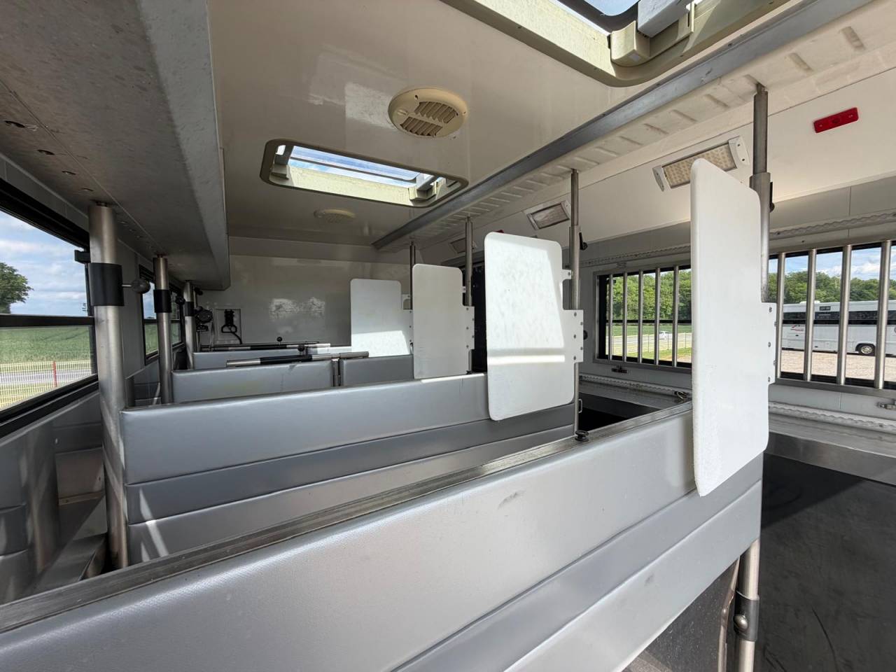 Camion per Cavalli STX VOLVO 2011 Occasione