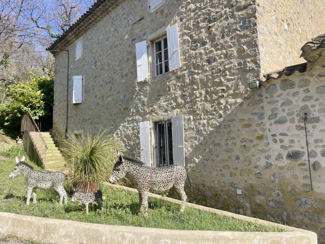 Propriet&agrave; equestre In vendita Dr&ocirc;me