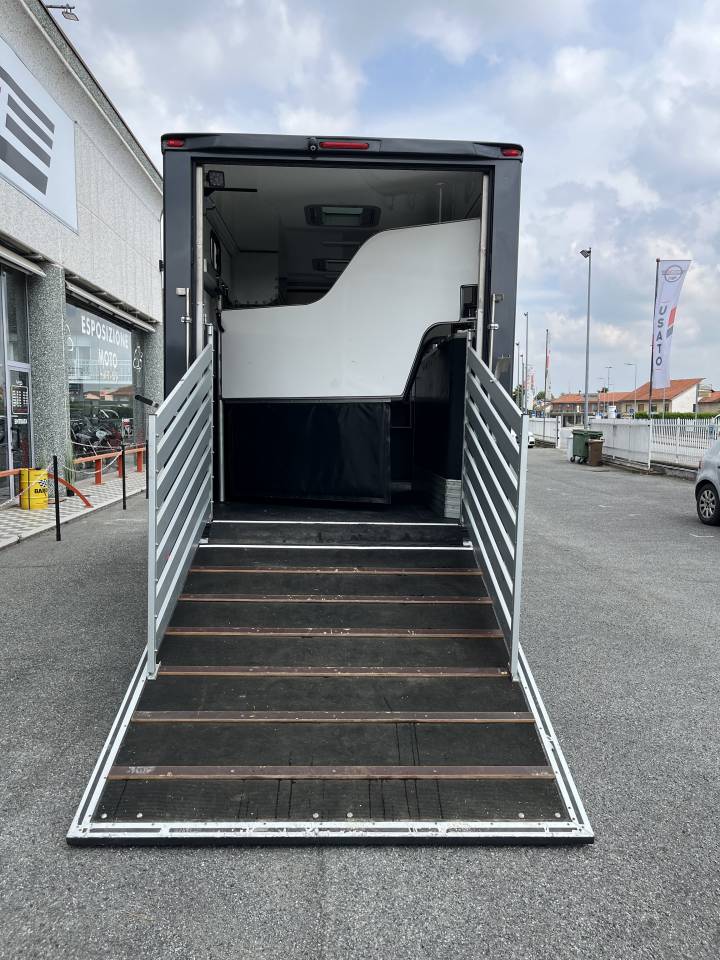 M.B. SPRINTER 319 2.0CDI T 43/35 TRASPORTO N3 CAVALLI