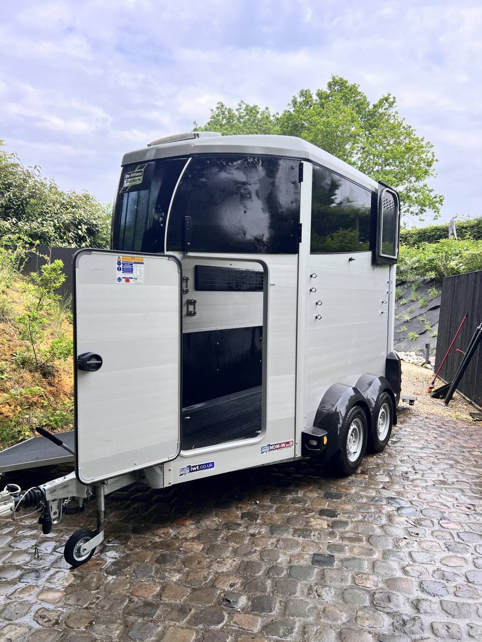 Trailer Ifor Williams Hbx403 1,5 Cavalli 2022 Occasione