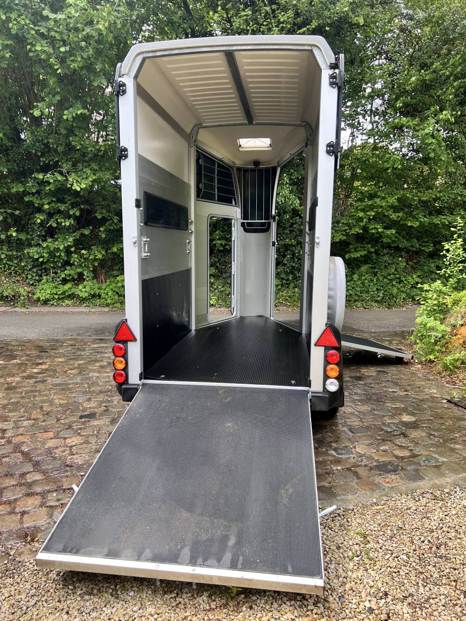 Trailer Ifor Williams Hbx403 1,5 Cavalli 2022 Occasione