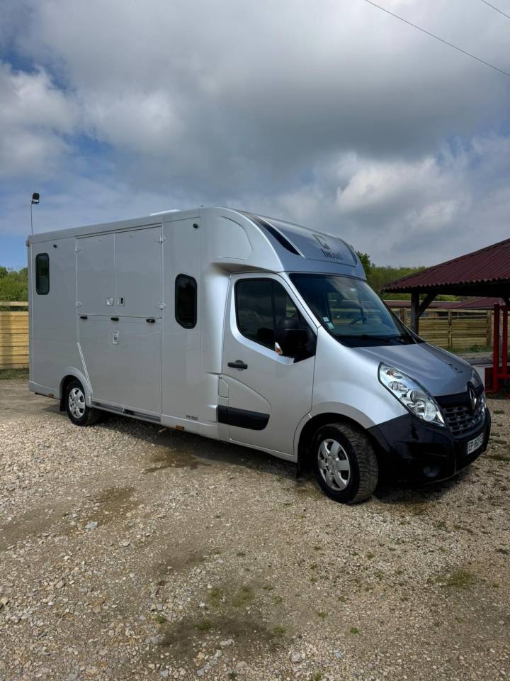 Van per Cavalli Renault Master  2017 Occasione