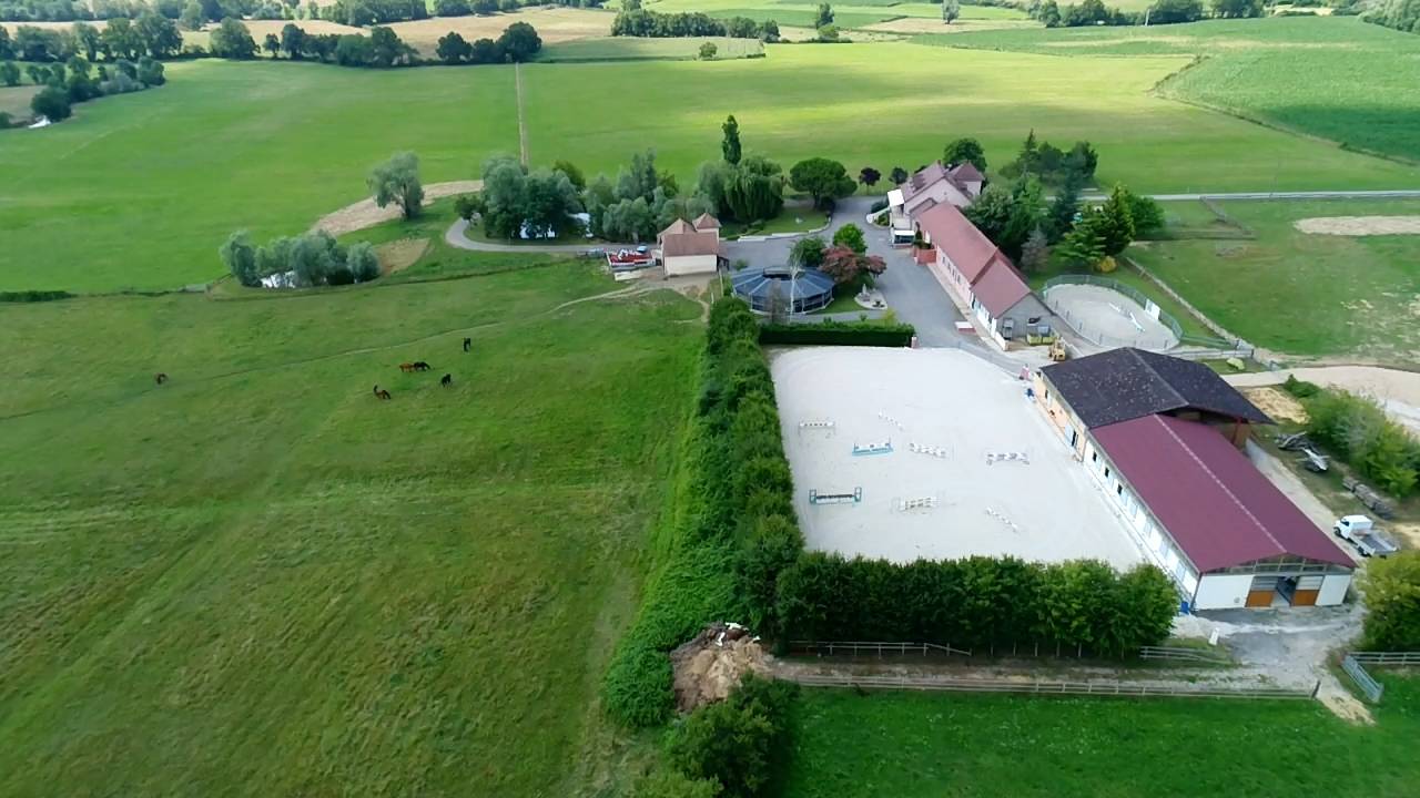 Centro di stagione cavallo In vendita Sa&ocirc;ne-et-Loire