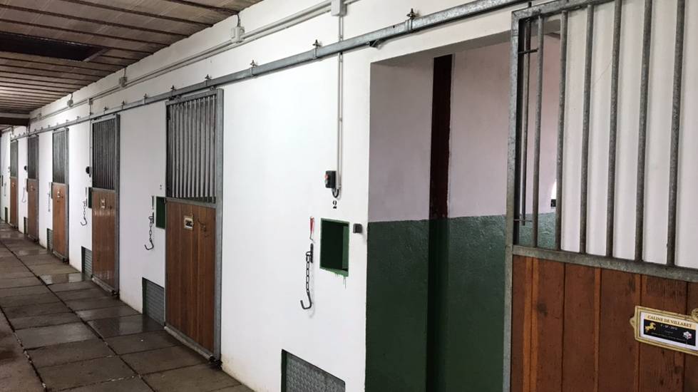 Centro di stagione cavallo In vendita Sa&ocirc;ne-et-Loire