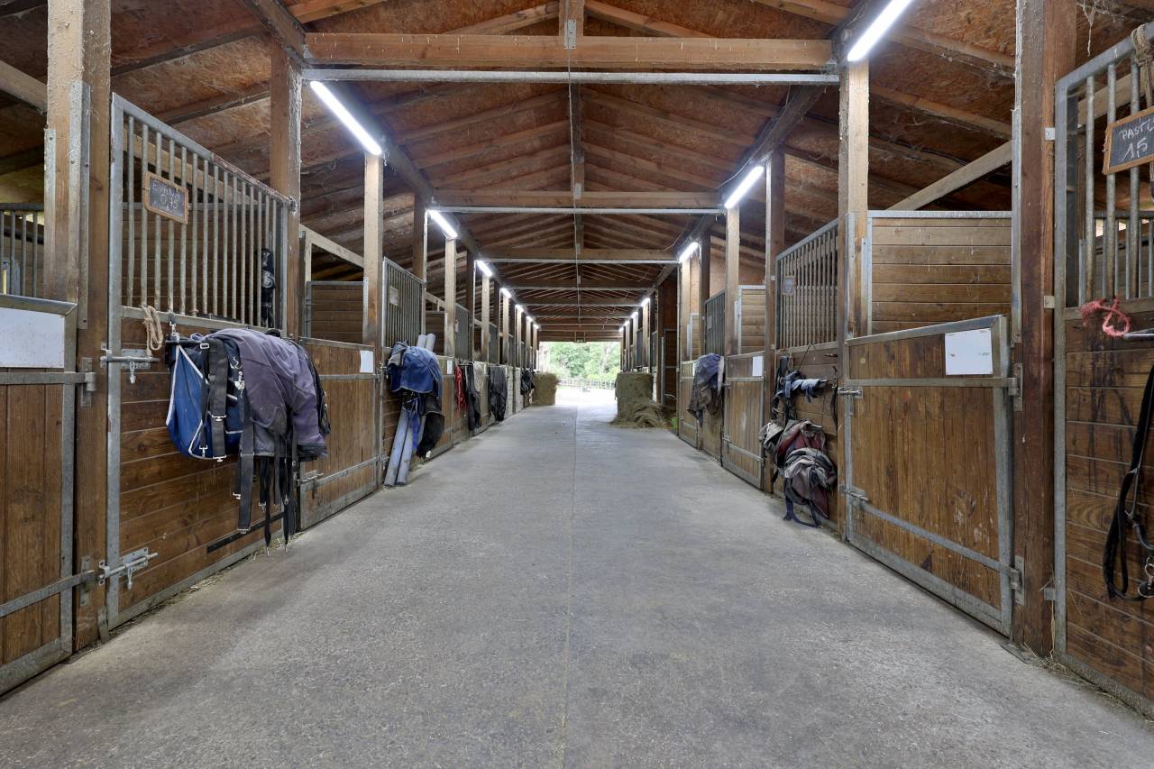 Propriet&agrave; equestre In vendita Rh&ocirc;ne