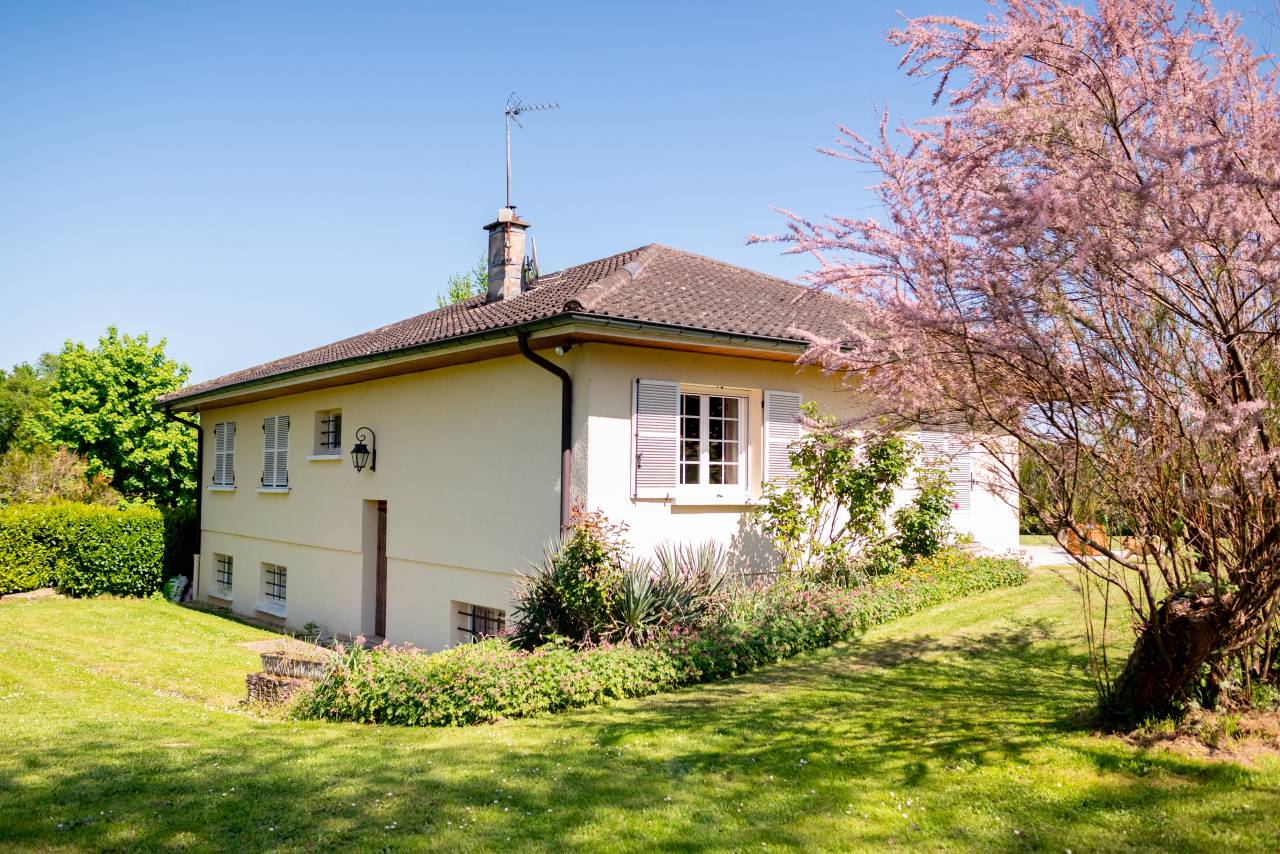 Propriet&agrave; equestre In vendita Ain
