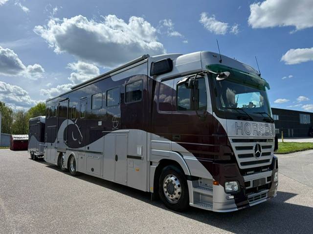Camion per Cavalli Mercedes double pop 2007 Occasione