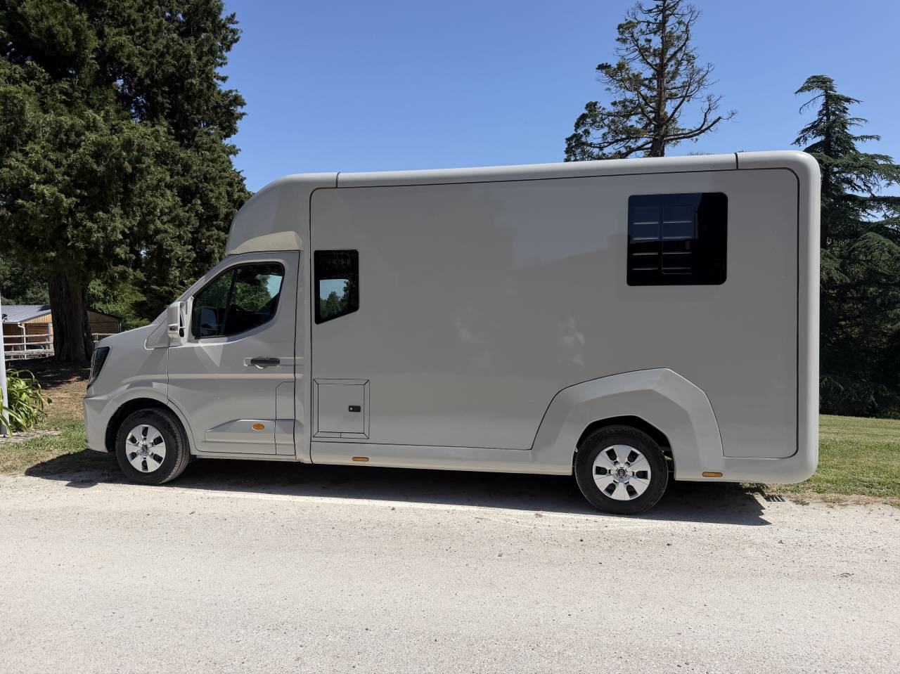 Van per Cavalli STX Renault Master 2025 2025 Nuovo