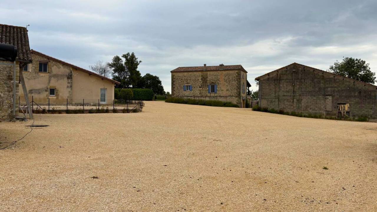Propriet&agrave; equestre In vendita Lot-et-Garonne