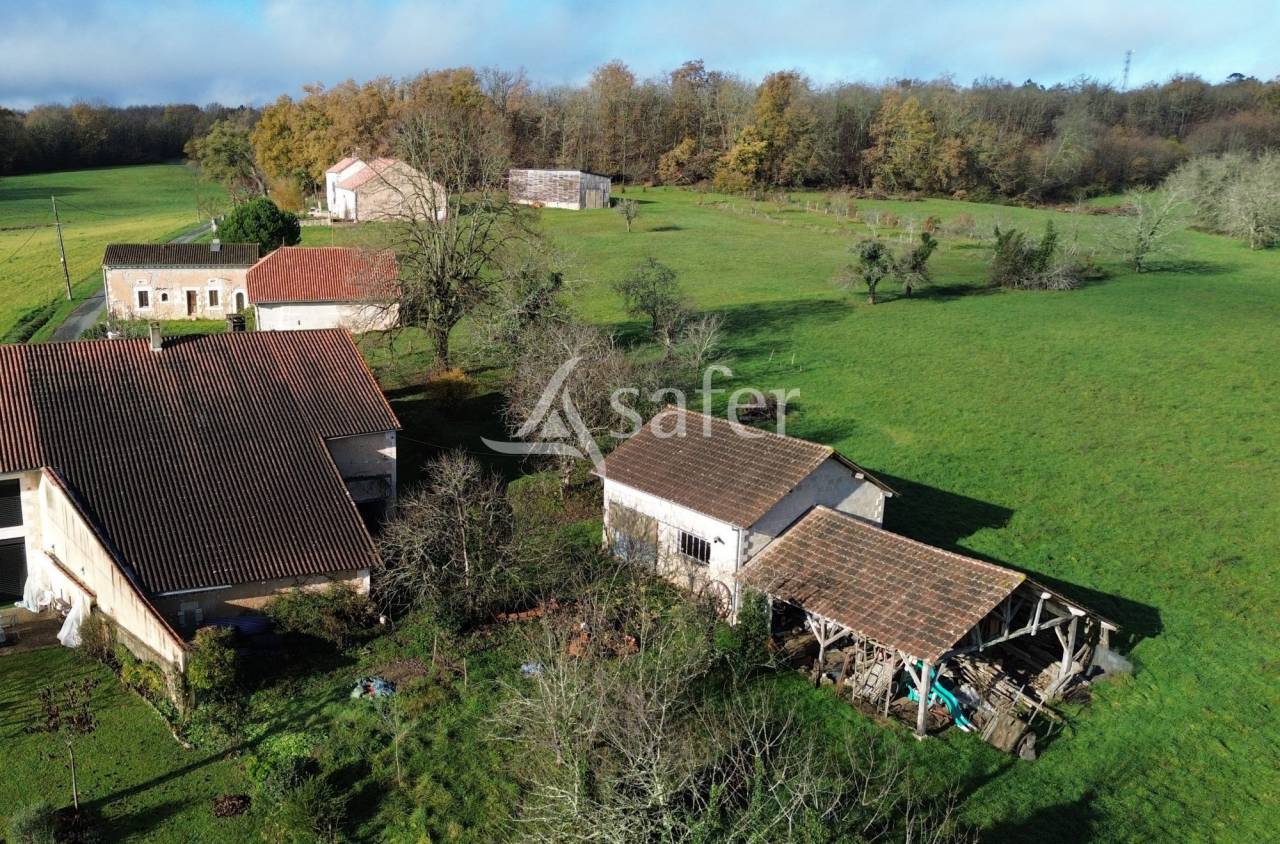 Propriet&agrave; equestre In vendita Dordogne