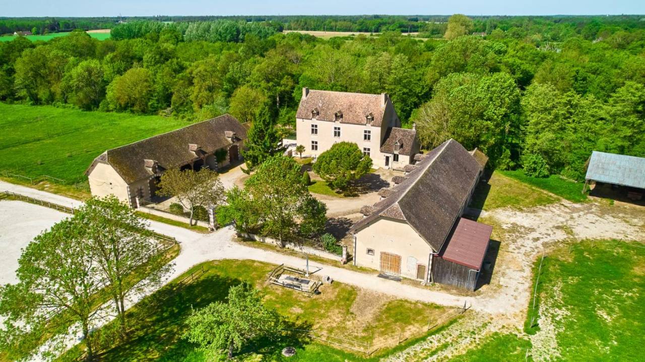 Propriet&agrave; equestre In vendita Loiret