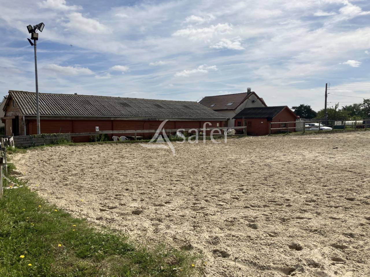 Propriet&agrave; equestre In vendita Essonne
